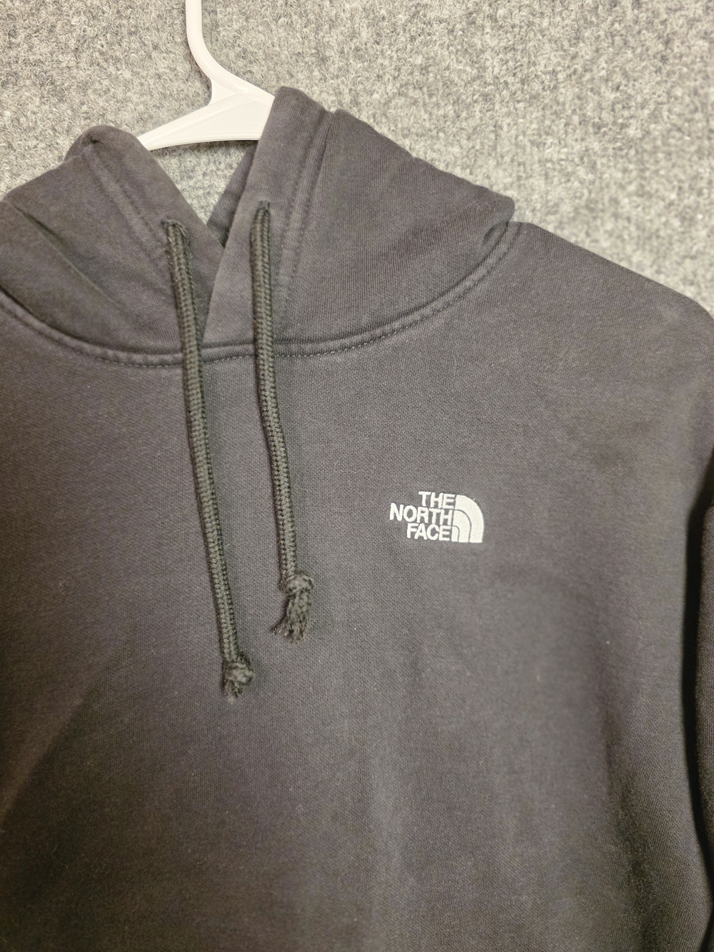The North Face Circular Design Men Small Black Logo Pullover Hoodie Fleece